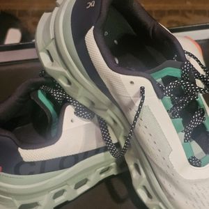 HELION CLOUDTEC tennis shoe